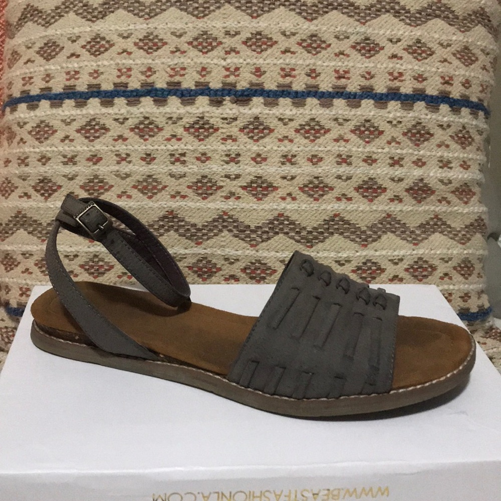 BearPaw Sandals